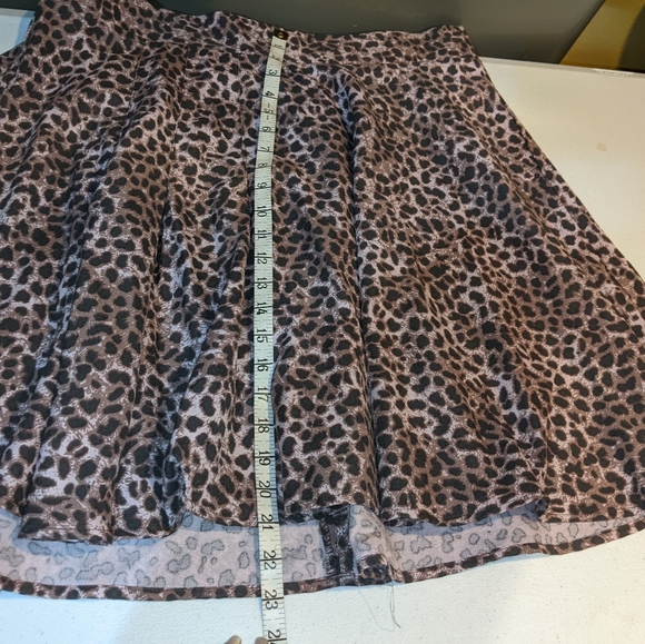 Torrid Leopard Print Skater Skirt NWOT - Picture 5 of 9
